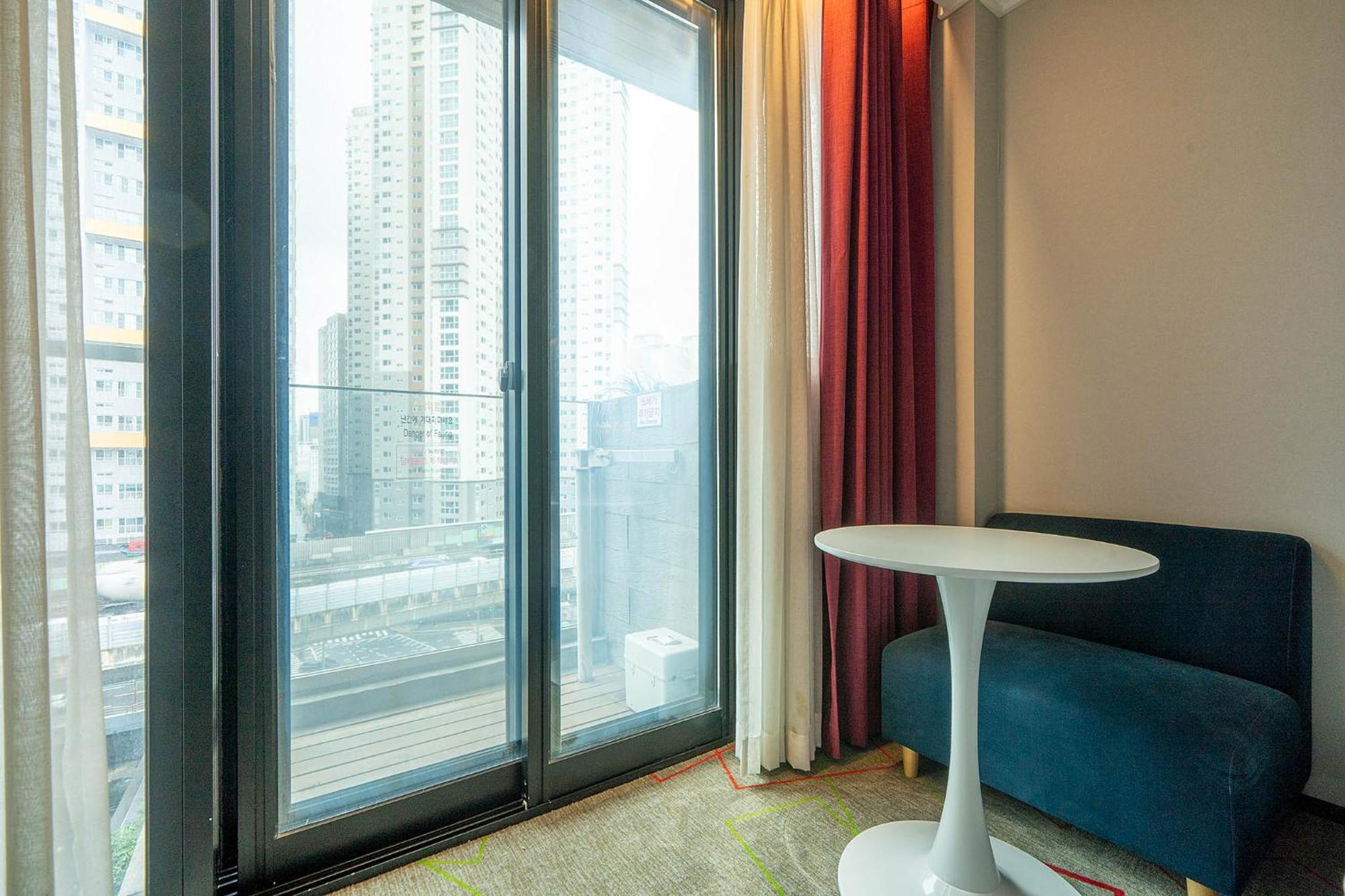 South Vandeco Hotel Busan Eksteriør billede